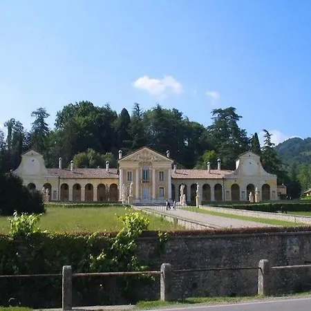 Modern In Pagnano Italy Near Forest Dom wakacyjny Asolo