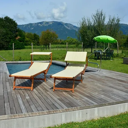 Dom wakacyjny Modern In Pagnano Italy Near Forest