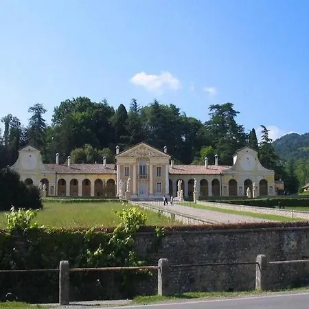 Dom wakacyjny Modern In Pagnano Italy Near Forest Asolo